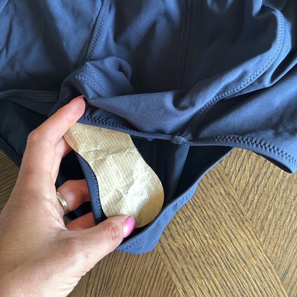 Ulla Johnson Evelina Ruffle Plunge One-Piece Swimsuit, Navy, Size Large, $380 - Picture 10 of 16